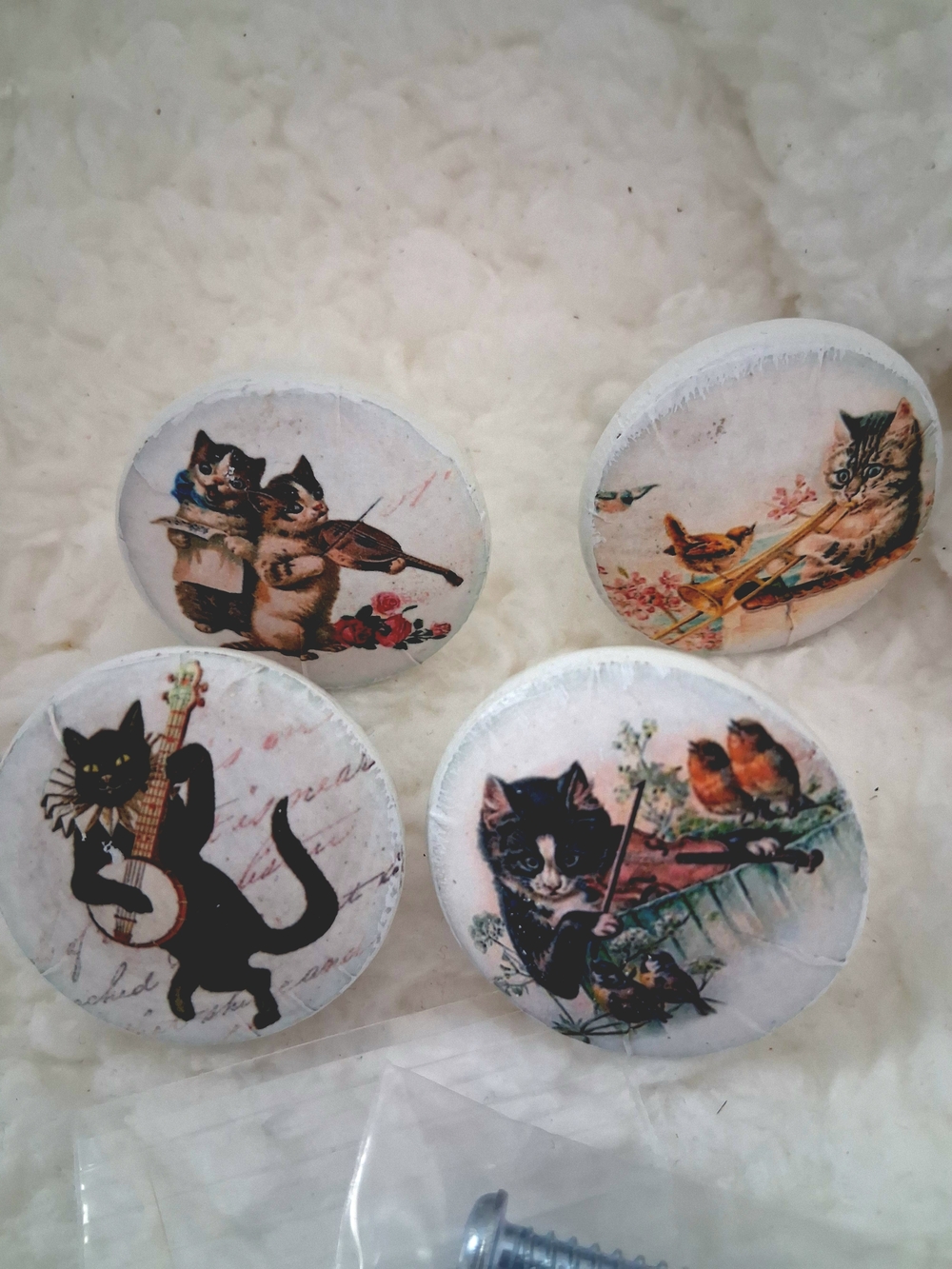 Set of 4 Vintage-Inspired Cat Drawer Knobs - Floral & Musical Designs
